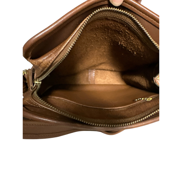 Vintage Coach Crossbody - Picture 9 of 12